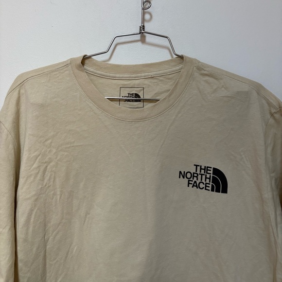 NWOT The North Face Rock Heart Tee Size Large - Picture 5 of 12